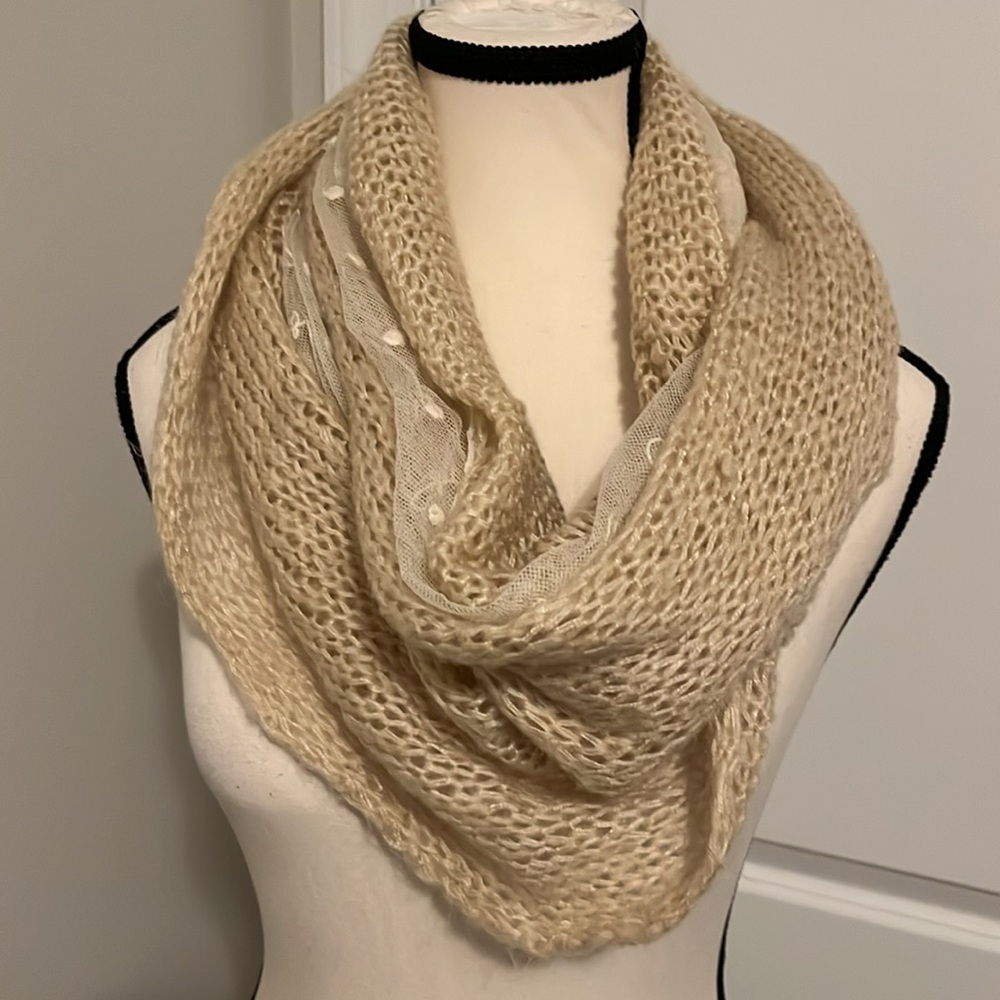 Charlotte Russe Knit Infinity Scarf 💖